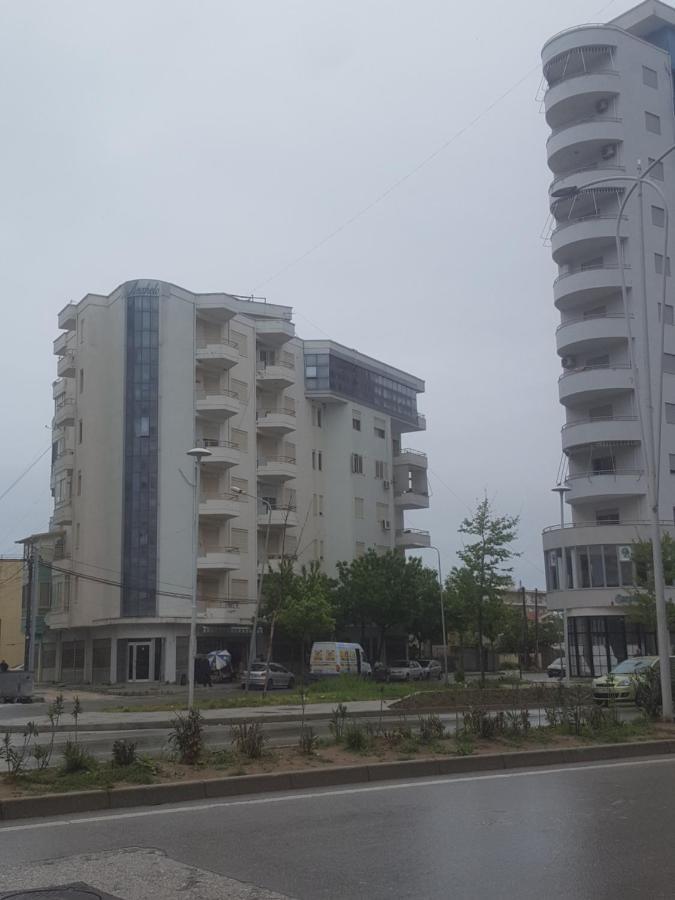 Casa Al Centro Appartement Vlorë Buitenkant foto